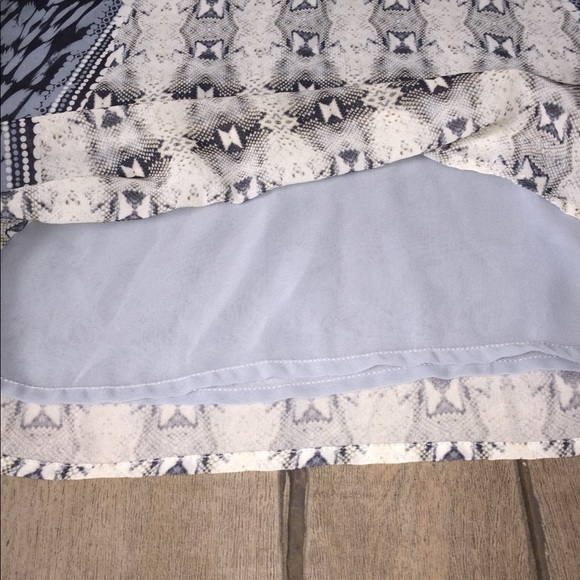 CAbi #253 Mixed Print Tunic Sleeveless Lined Sz XS Spring Summer Layering - Picture 8 of 11